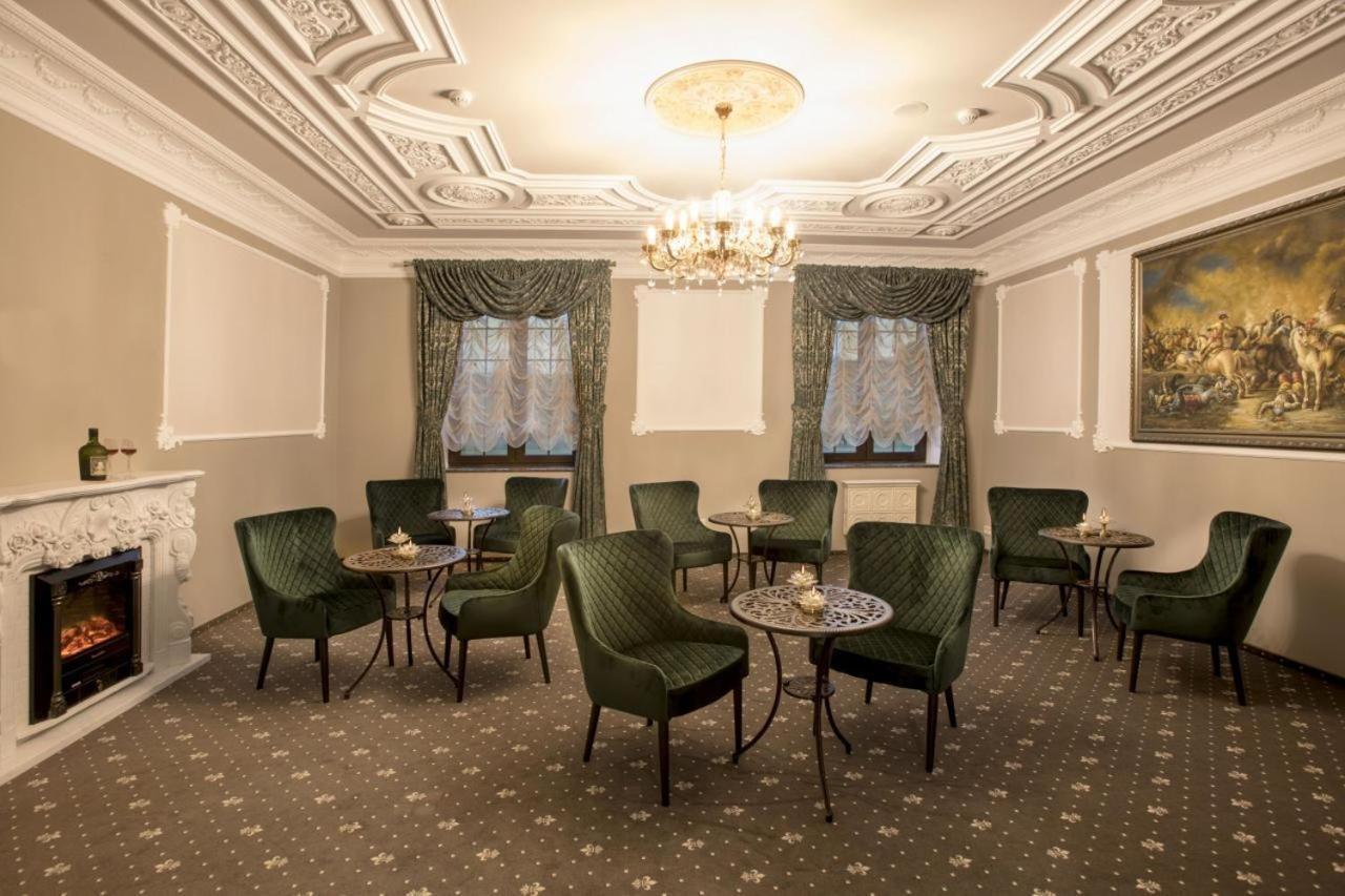 Chateau Sanov Sanov  エクステリア 写真