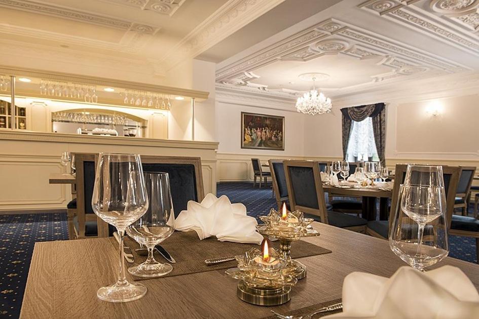 Chateau Sanov Sanov  エクステリア 写真